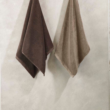 Aquanova Athena handdoeken - kleuren Pecan en Bronze - bithliving.com