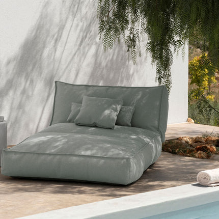 Blomus Stay daybed en kussens - Lito led lantaarn - Toru bijzettafel - bithliving.com