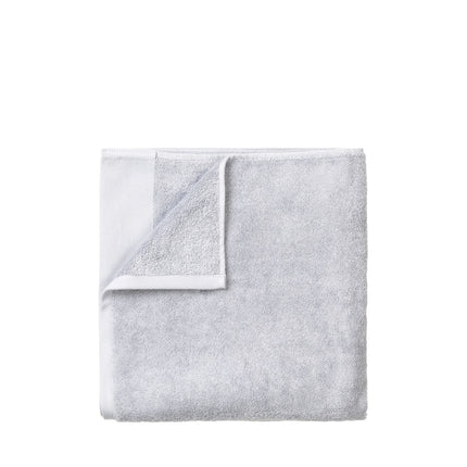 Blomus handdoek RIVA 50x100 cm lichtgrijs (69127) - bithliving.com