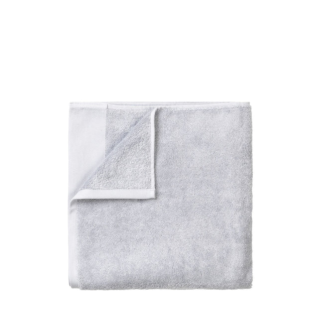 Blomus handdoek RIVA 50x100 cm lichtgrijs (69127) - bithliving.com