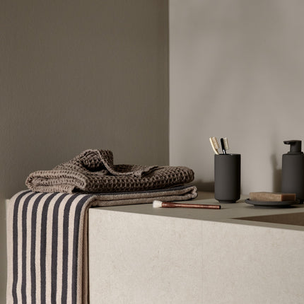 Bomus Saya accessoires - Caro handdoek - Sono pedaalemmer - bithliving.com