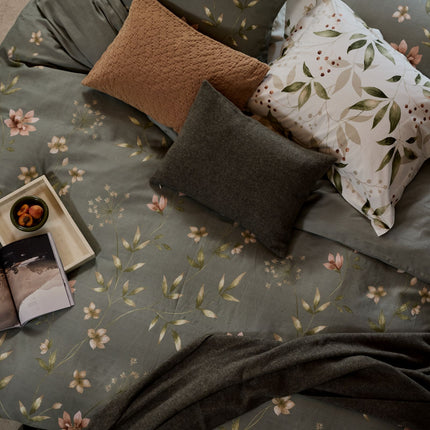 Vandyck dekbedovertrekken Fleurine en Mosswood - Sprei en sloop Home Serina - Sloop Pure 10 - bithliving.com