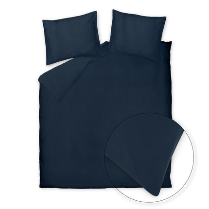 Vandyck Pure 84 in Blue Ink is een donkerblauw luxe dekbedovertrek van 100% voorgewassen katoen 300 TC