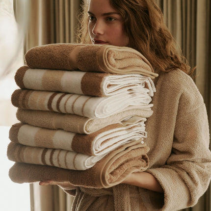 Vandyck kleur Cafe au Lait - Ranger badjas en handdoek - Vancouver en Ontario badtextiel - bithliving.com