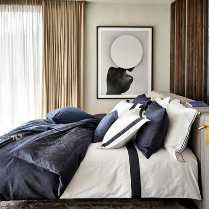 Vandyck Purity dekbedovertrekken, Alba Allura en Linora - Home Serina sprei Blue Ink - Pure 10 kussensloop Blue Ink - bithliving.com