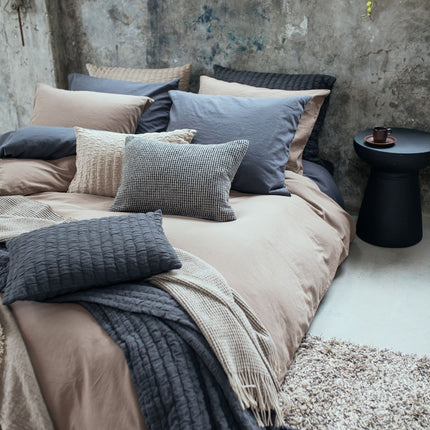 PURE 64 sprei Off Black 180x260 cm